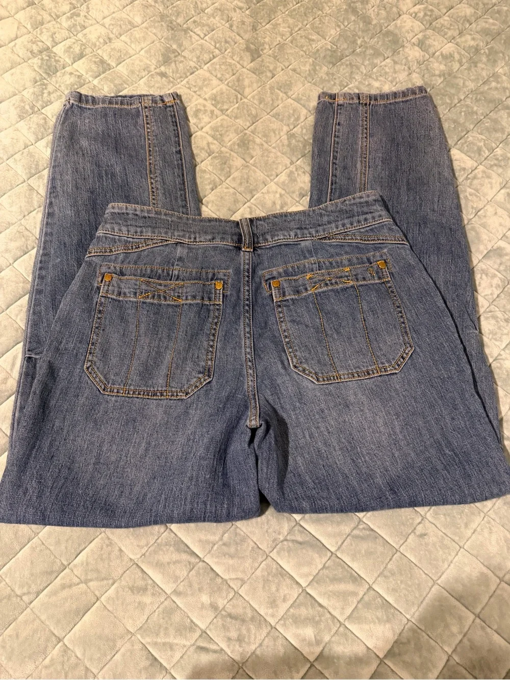 Anthropologie Pilcro Wanderer Mid-Rise Relaxed Jeans - size 29